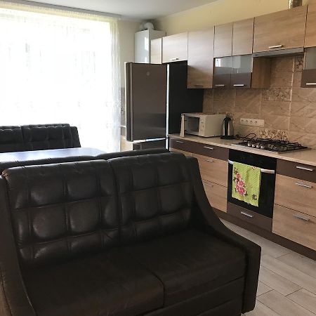 Gostynnyi Dvir Cottage Тернопил Екстериор снимка